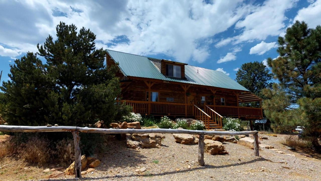 Canyon View Family Cabin, Deck, Tv Room, Games, Bbq, Campfire モンティセロ エクステリア 写真