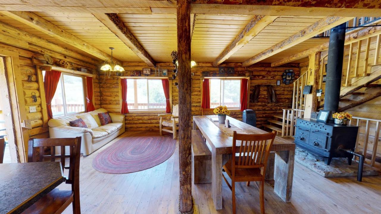Canyon View Family Cabin, Deck, Tv Room, Games, Bbq, Campfire モンティセロ エクステリア 写真