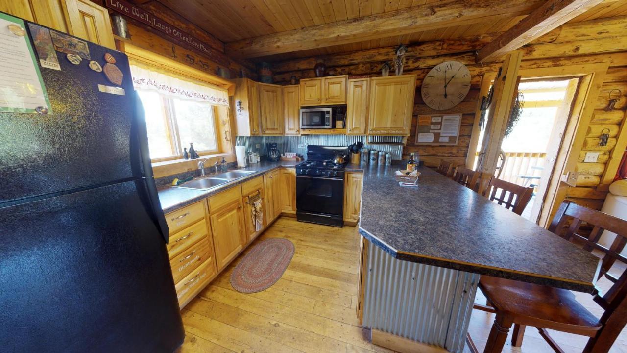 Canyon View Family Cabin, Deck, Tv Room, Games, Bbq, Campfire モンティセロ エクステリア 写真