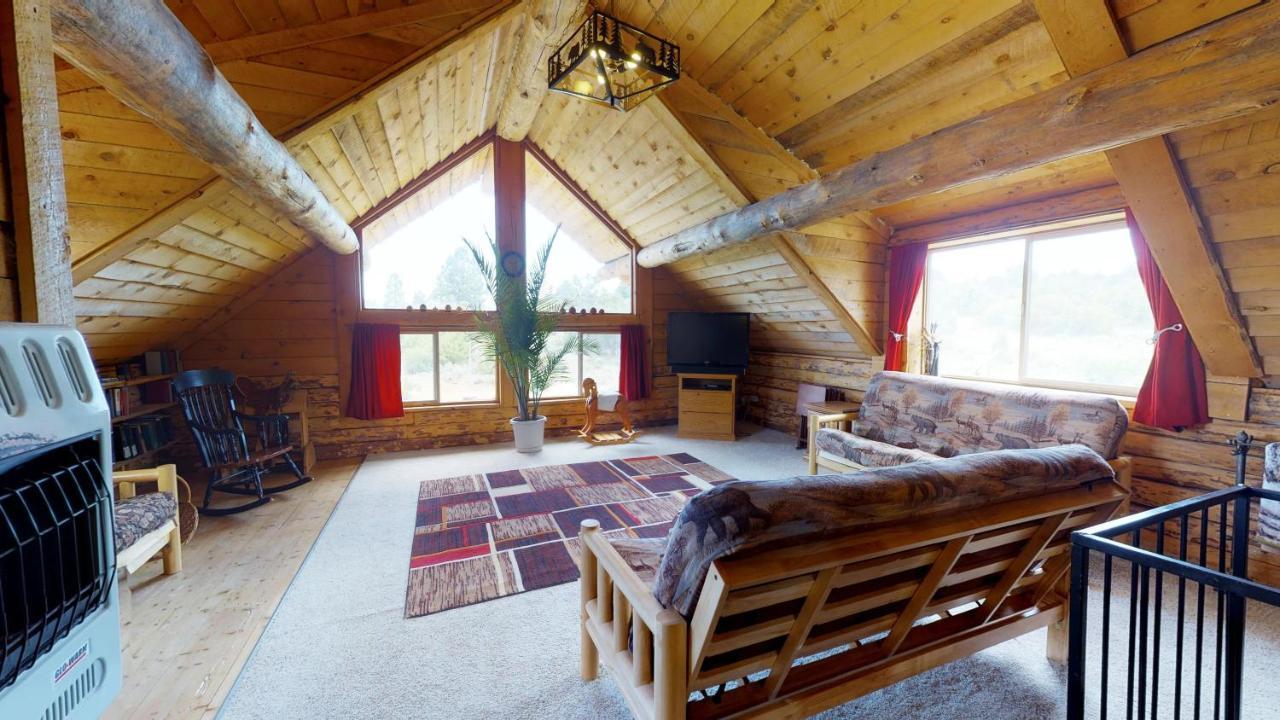 Canyon View Family Cabin, Deck, Tv Room, Games, Bbq, Campfire モンティセロ エクステリア 写真