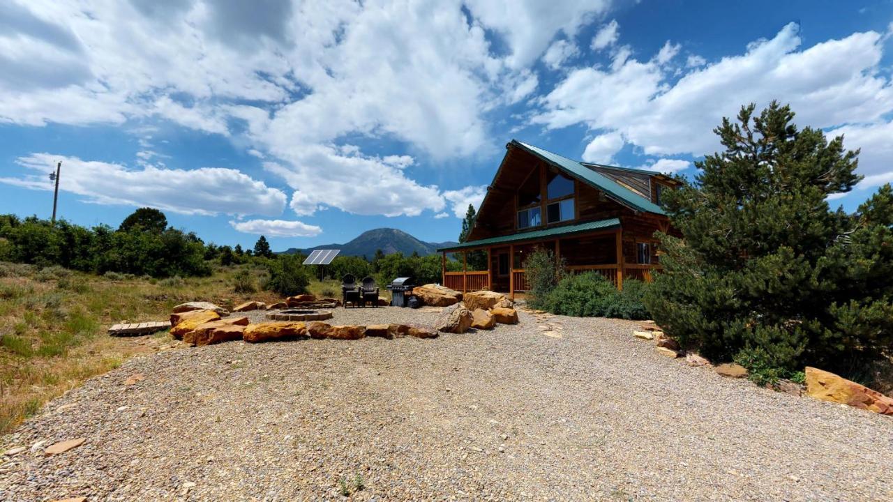 Canyon View Family Cabin, Deck, Tv Room, Games, Bbq, Campfire モンティセロ エクステリア 写真